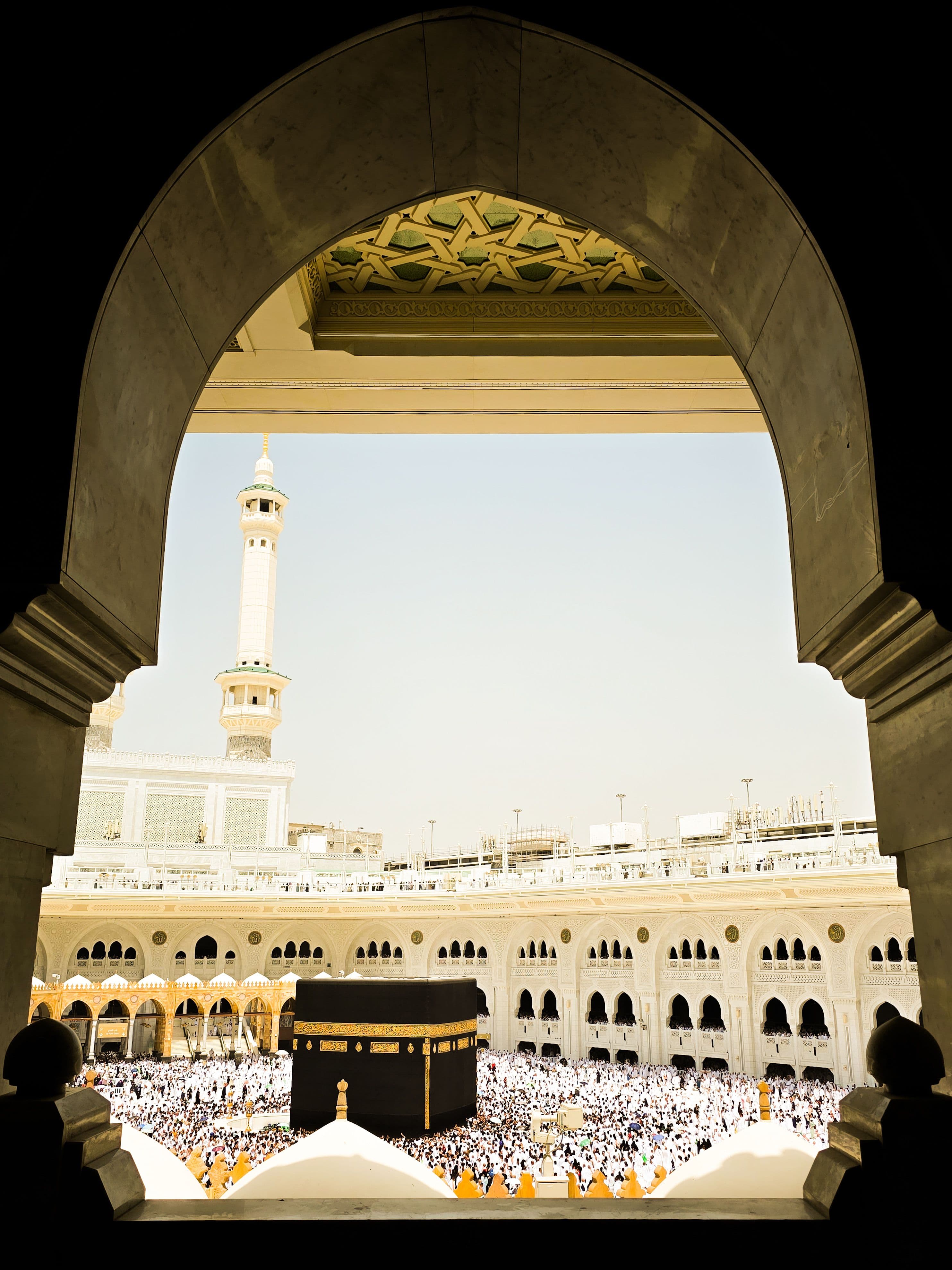 Pilgrims gathered around the Kaaba in Makkah
